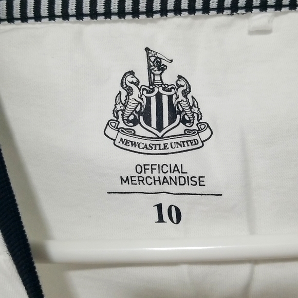 Newcastle United shirt - Picture 2 of 4